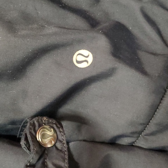 Lululemon Hooded Parka in Black - Picture 8 of 15